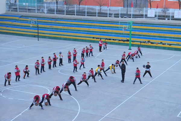 实验二小.JPG